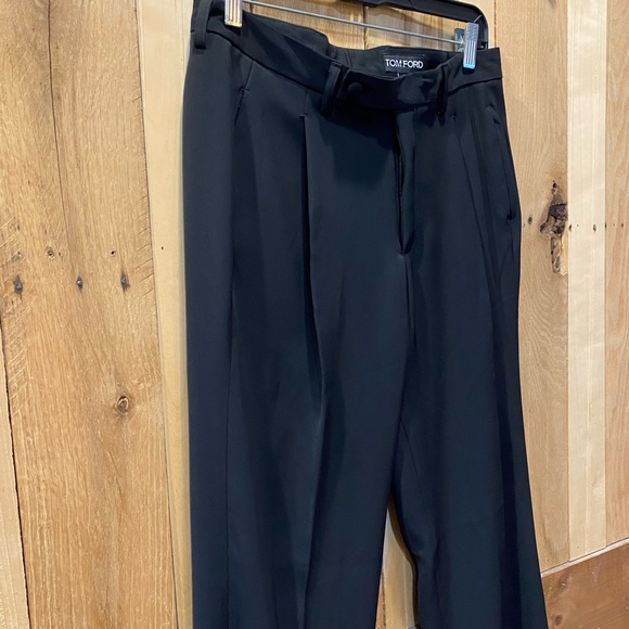 TOM FORD
Pleated Wide-Leg Pants
size 10 unhemmed - Picture 2 of 8